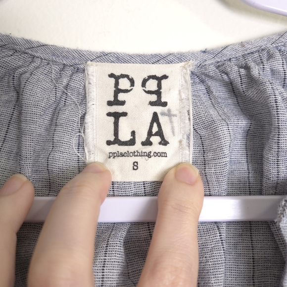 PPLA Clothing Socialite‎ Woven Boho Embroidered V neck Grey Blouse Top S - Picture 8 of 13